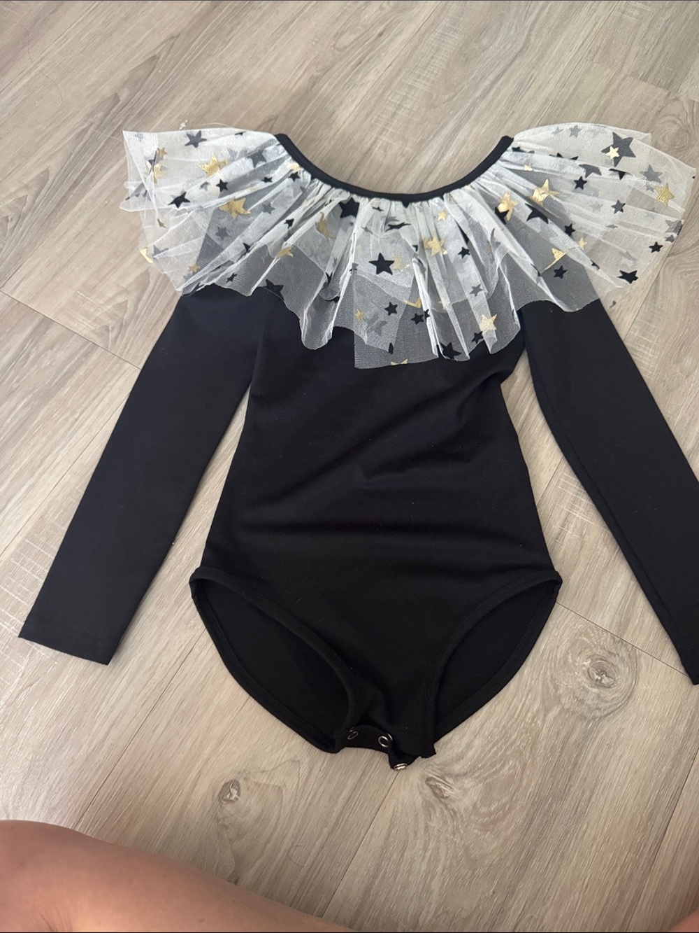 Petite HaileyGirls Black Long-Sleeve One-Piece Bodysuit with Star Tulle Collar